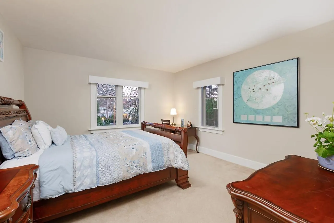 Central Shaughnessy Cozy Heritage House Vancouver Kanada